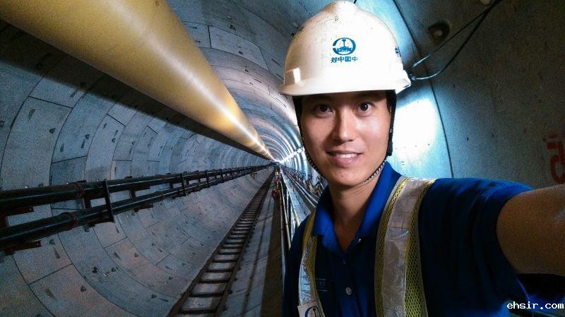 Expediting Overseas for the “China Shield Dream”– Story of Wang Baoli from Production & Technical Dept. of CREG